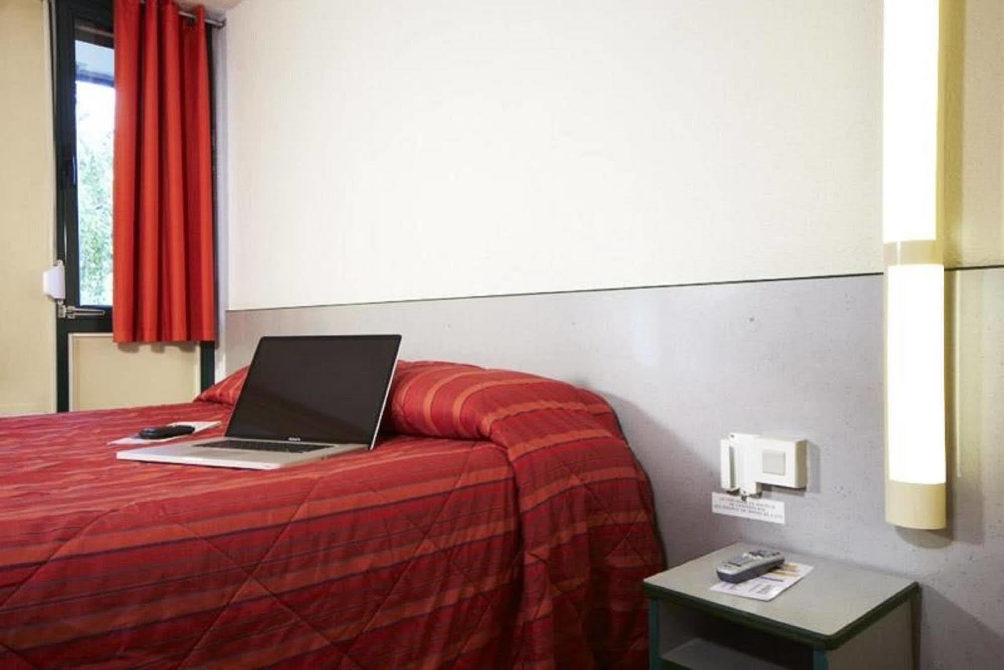 Hotel Premiere Classe Orleans Nord - 2*